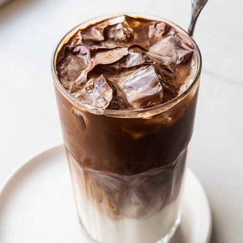 Chocolate Cracking Iced Latte